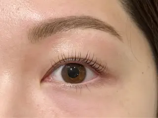 マツエク・マツパ Cheri所属・きし かりんの眉毛・アイブロウイメージ