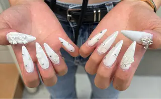 ネイル アステリ所属・猪俣 亜子のネイルデザイン