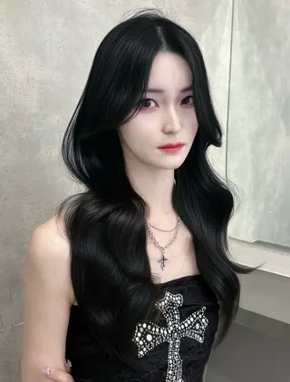 ロング カラー MAEUL NAGOYA所属・⛓ワンホンレイヤー 🥀🖤/あいりのヘアスタイル