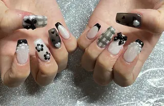 ネイル VIERU 🌈🎀💖のネイルデザイン