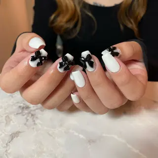 ネイル Ami 🦥のネイルデザイン