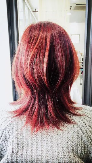 ミディアム カラー 阿久津 泰幸のヘアスタイル