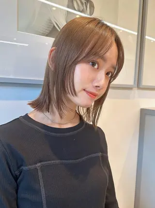 ショート カラー ショートパーマ カットモデルのヘアスタイル