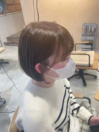 ショート カラー チグサ ミウのヘアスタイル