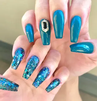 ロング ネイル beautysalon  Hanna所属・nailsalon Hannaのネイルデザイン