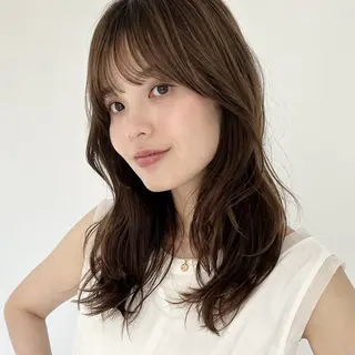 セミロング カラー 🧚🏻momo 🧚🏻【下北沢】のヘアスタイル