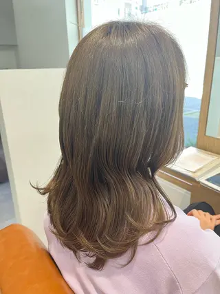 カラー 金山/栄 伊藤菜々夏のヘアスタイル