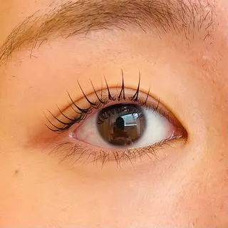 マツエク・マツパ ココラッシュ所属・ココラッシュ ニタオの眉毛・アイブロウイメージ