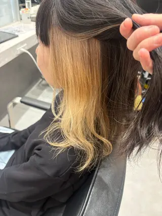 カラー 中山 朱のヘアスタイル