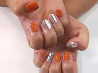 ネイル R'well所属・はばすみれ🎀ﾈｲﾙ 光ﾌｪｲｼｬﾙ ﾍｱのネイルデザイン