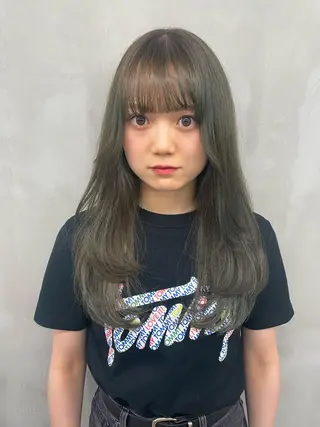 ロング カラー 菊地 柚乃のヘアスタイル