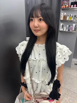 ロング 梅田/ハイトーン /yuriのヘアスタイル