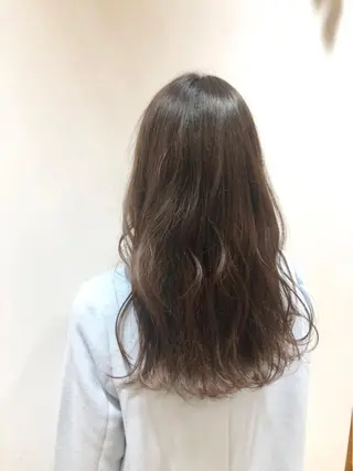 セミロング カラー 🐺ウルフ/レイヤー 似合わせ‎🤍沙羅のヘアスタイル