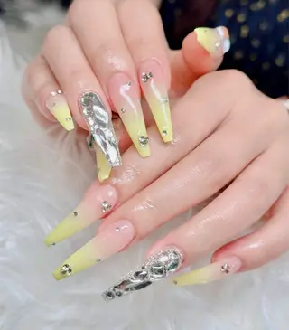 ネイル Lenie Nail Okuboのネイルデザイン