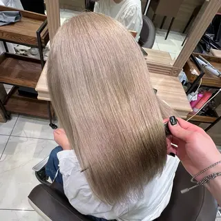 セミロング カラー ブリーチ/デザイン 💎ryuyaのヘアスタイル