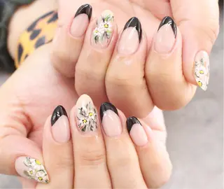 ネイル 塚田 由香里のネイルデザイン