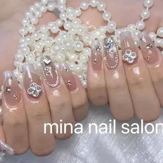 ネイル 🎀まゆ 🪽🐾のネイルデザイン