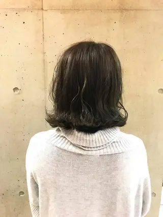 ミディアム カラー 一ノ瀬 蘭のヘアスタイル