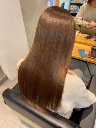 ロング カラー 宮﨑 芙慈のヘアスタイル