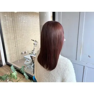 ロング カラー ツキダテ ユイのヘアスタイル