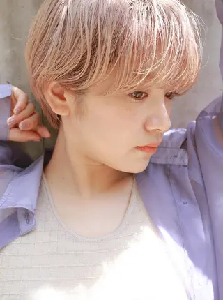 ショート カラー ブリーチカラーが人気 onnuのヘアスタイル