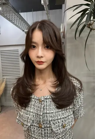 ミディアム カラー 西村あきや トレンド韓国ヘアのヘアスタイル