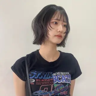 ショート 松川ヒナ｜韓国レイヤ /耳つぼジュエリーのヘアスタイル