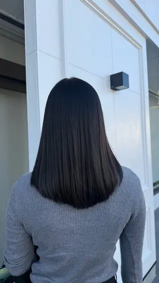 ミディアム カラー 今井 凜のヘアスタイル