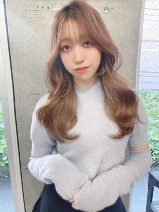 ロング カラー レイヤーカット、 大人可愛い　中村美羅のヘアスタイル