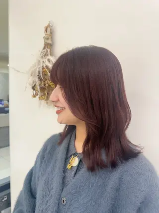セミロング カラー タイトボブ個性派カラ ーAKANEのヘアスタイル