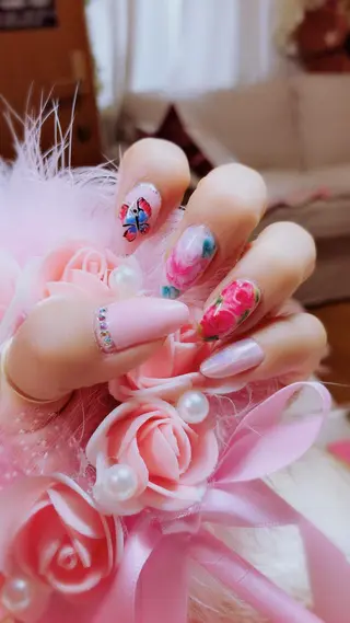 ネイル 佐藤 澄江のネイルデザイン