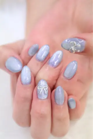 ネイル カラーズビューティサロン所属・石井 桃子のネイルデザイン