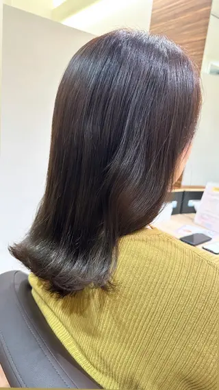 セミロング 飯塚 優希のヘアスタイル