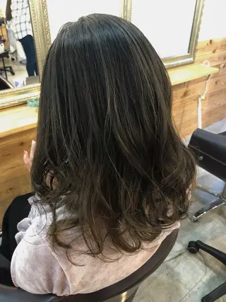 ミディアム ✨艶感/透け感✨Sherry所属・艶髪/ハイトーン Sherryのヘアスタイル