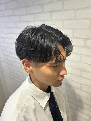 ショート パーマ メンズ &dy【アンディ】所属・オクモト リキのヘアスタイル