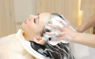 セミロング ✨美髪サラ艶トレンド 橋柿 実紀✨のヘアスタイル