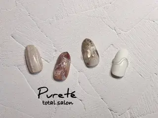 カラー ネイル nailsalon Puretéのネイルデザイン