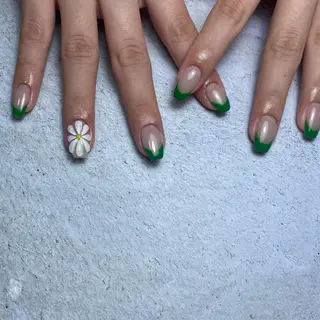 ネイル Re:Smil所属・☺︎ NOZOMI☺︎のネイルデザイン