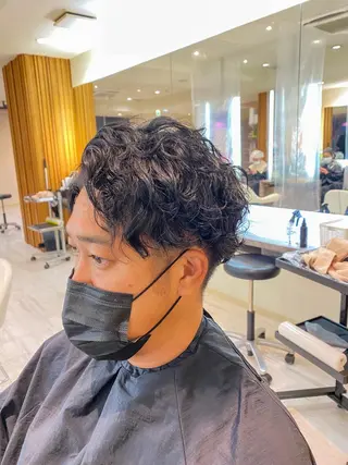 パーマ メンズ スパイラル波巻き パーマ井本汰壱のヘアスタイル