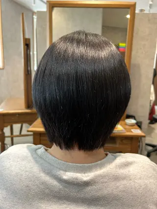 カラー 稲井 裕美のヘアスタイル