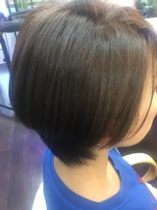 ショート カラー 桧山 真のヘアスタイル