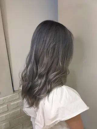 ミディアム カラー 農添 杏のヘアスタイル