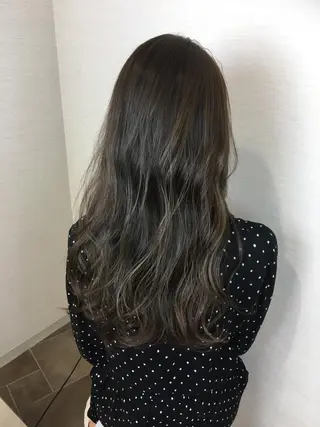 ロング ブリーチなしダブル/ レイヤーカット 小棹のヘアスタイル