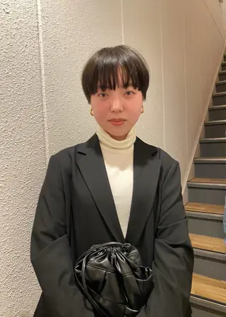 ショート カラー 艶髪/ダークトーン 🩶丸山日向のヘアスタイル