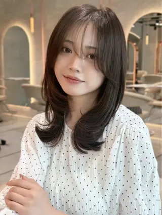 ミディアム 縮毛矯正Rina🩶 銀座のヘアスタイル