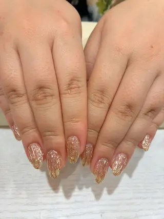 ネイル Nest 岩崎のネイルデザイン