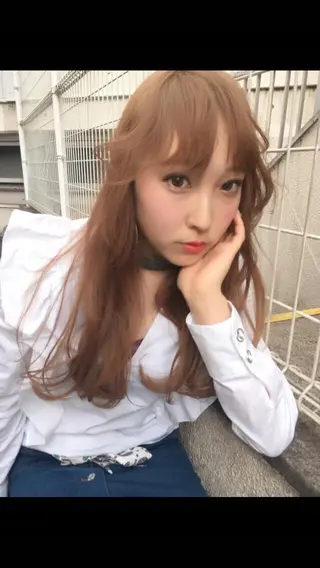 ロング ma naのヘアスタイル