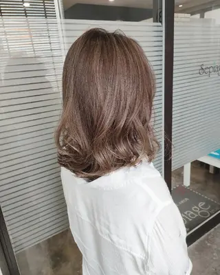 カラー セミロング sepiage trois所属・酒井 亜希のヘアスタイル