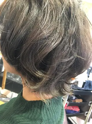 ショート カラー 山田 義人のヘアスタイル