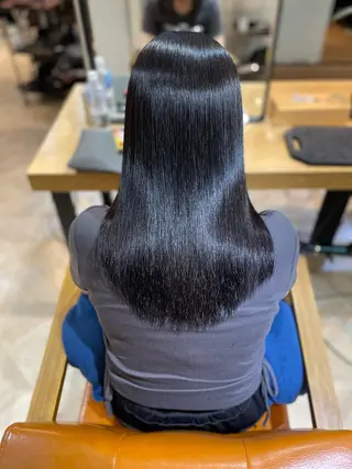 セミロング 髪質改善/縮毛矯正 アンナ🍊のヘアスタイル